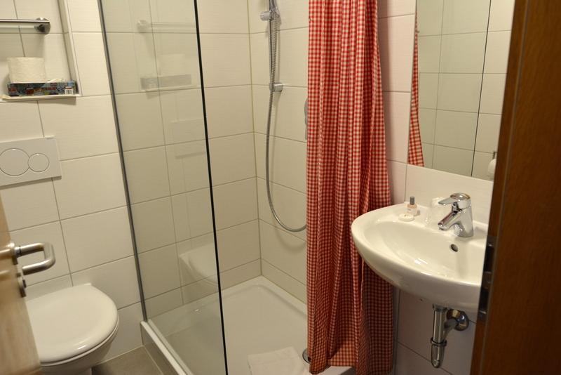 Hotel Gasthof Vogelsang Zellingen Extérieur photo